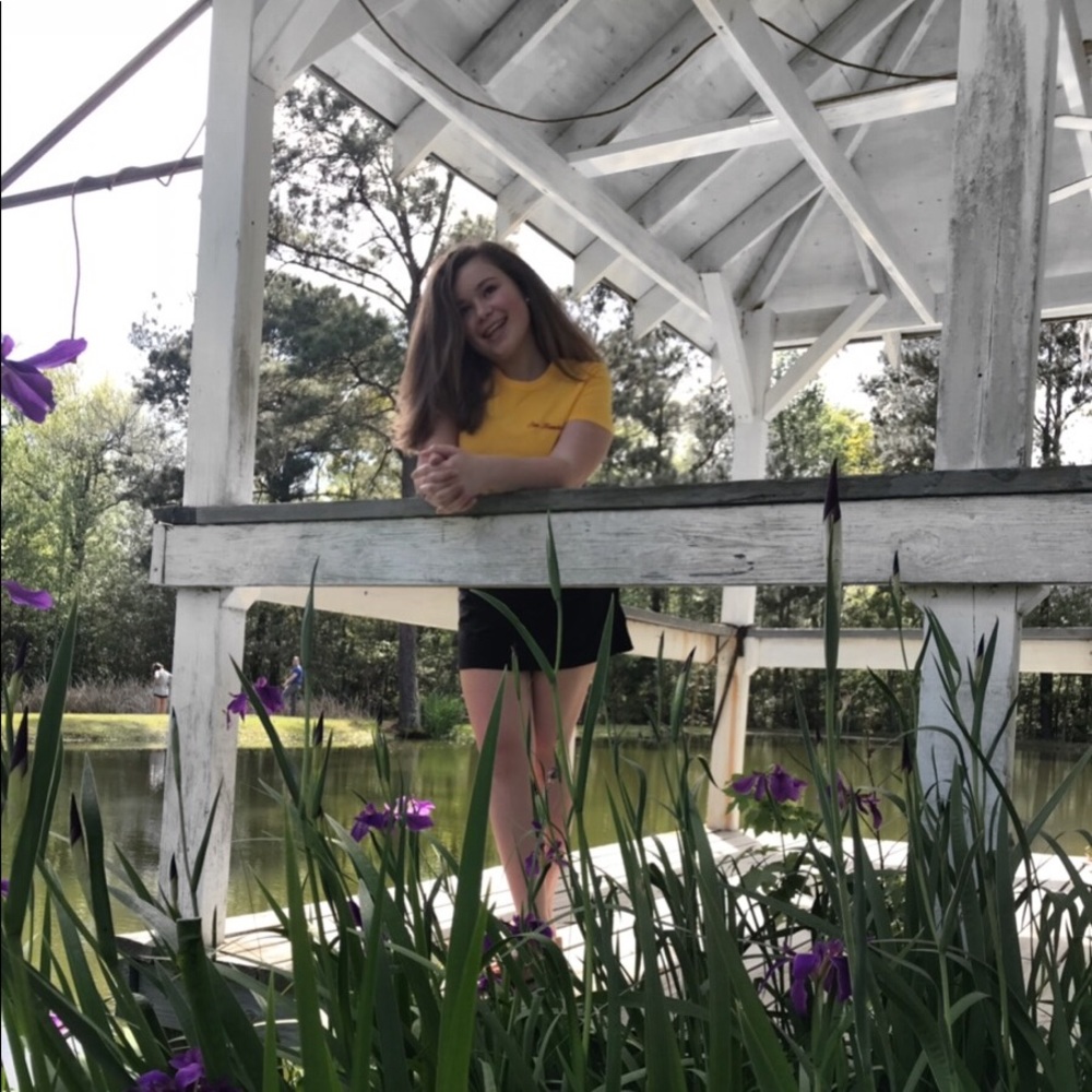 Meet your Posher, Alexi